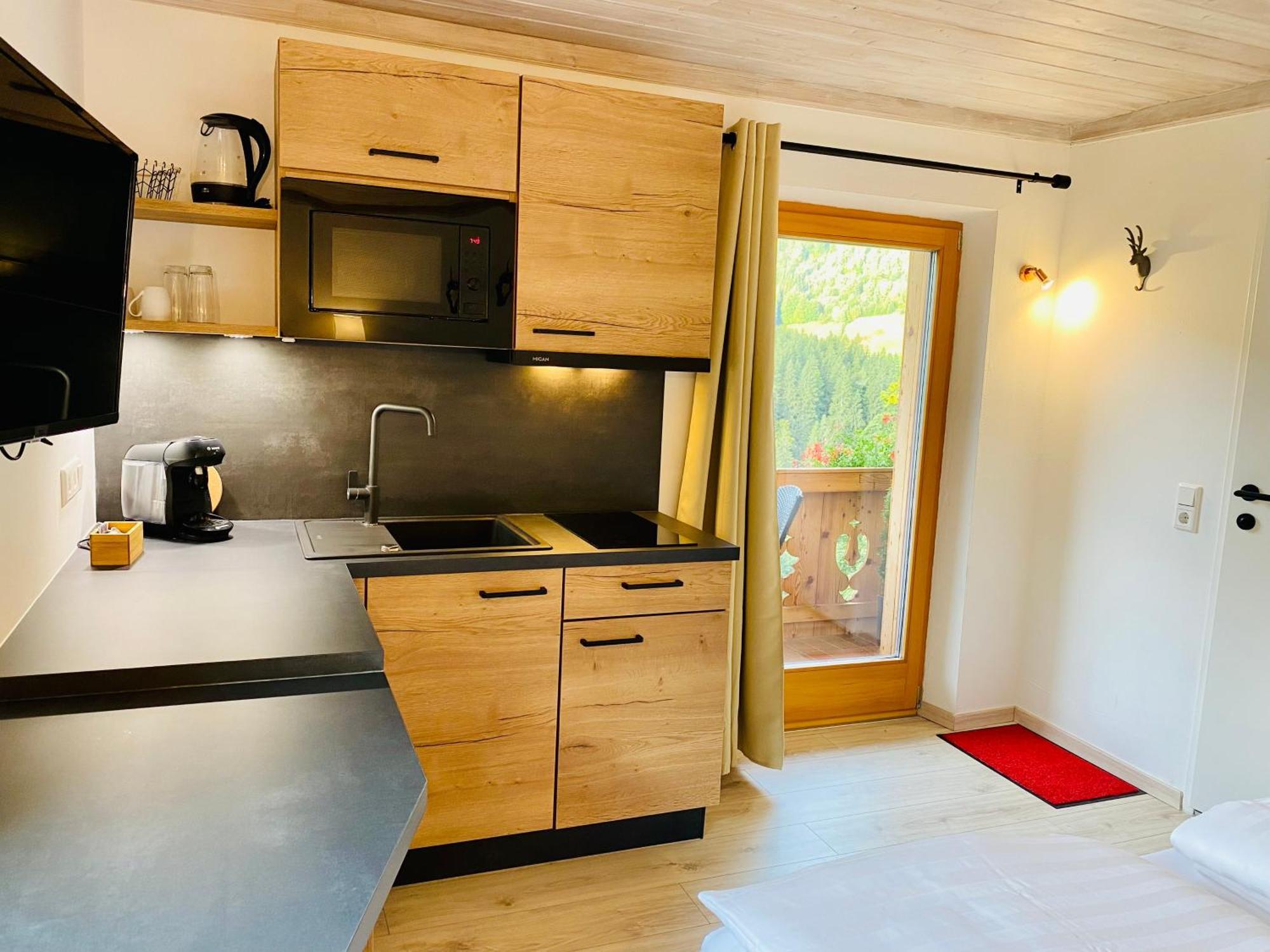 Alm Seasons Premium Chalet & Studios Saalbach-Hinterglemm Room photo