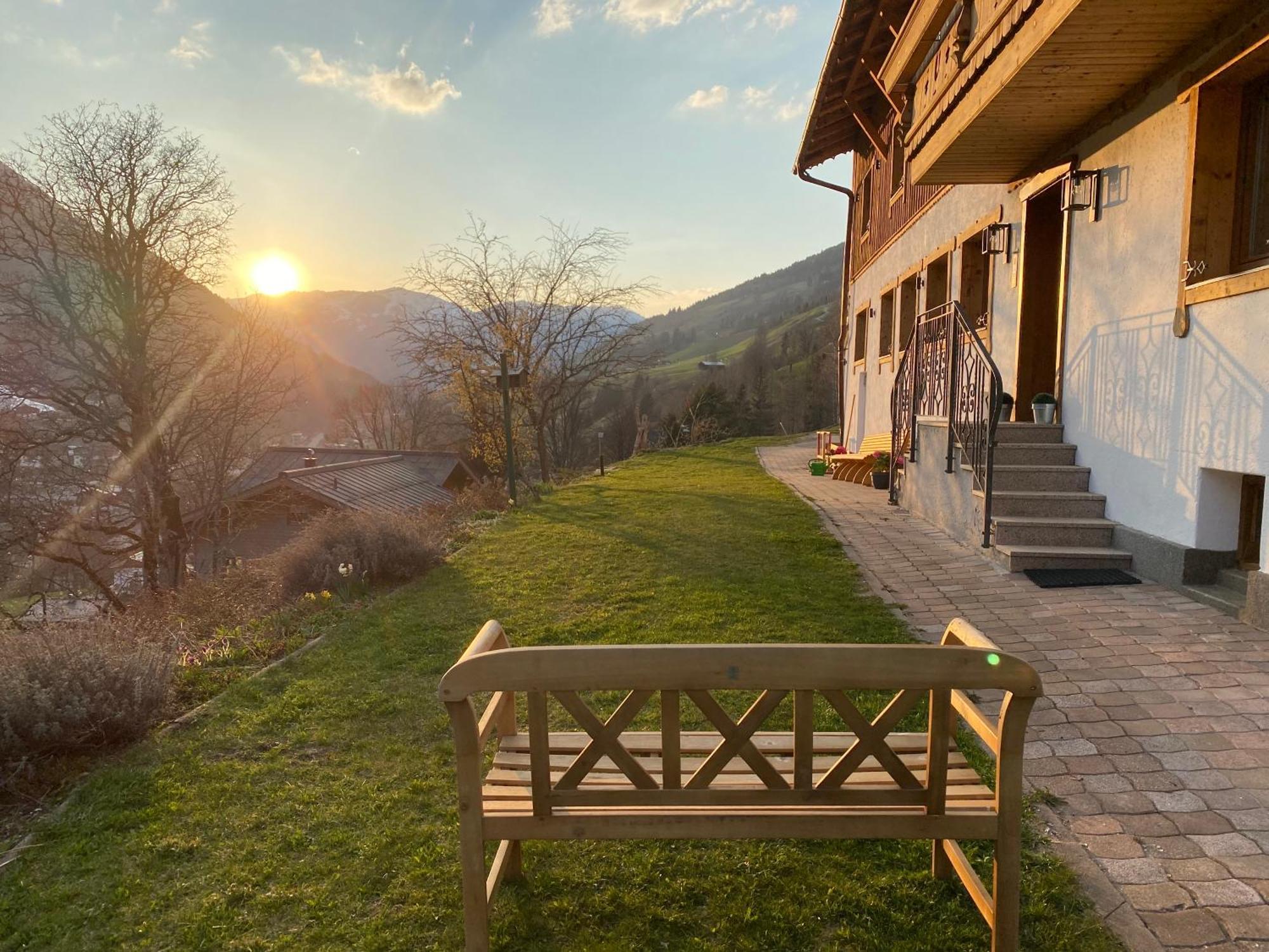 Alm Seasons Premium Chalet & Studios Saalbach-Hinterglemm Exterior photo